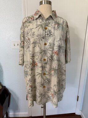 Tommy Bahama 100% Silk Hawaiian Shirt XL Original Fit Beige Floral Tropical Camp